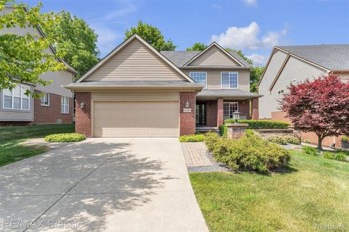 50306 Cressnut Ct, Northville, MI, 48168-6832 | Card Image