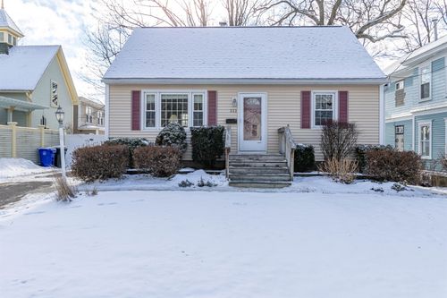 511 Manchester St, Manchester, NH, 03103-4131 | Card Image