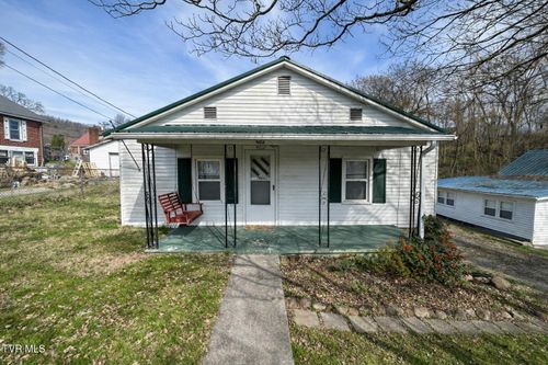 402 Clay St, Rogersville, TN, 37857-2635 | Card Image