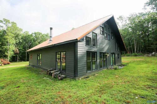 261 Reunion Oaks Dr, Gurley, AL, 35748-9178 | Card Image