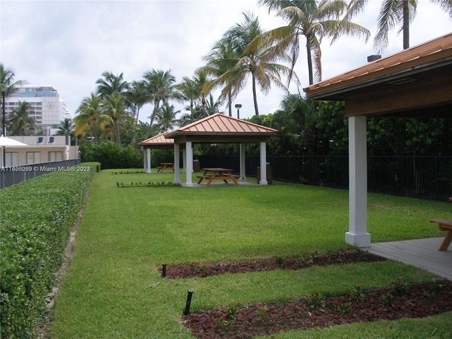 APT-810 - 2625 Collins Ave, Condo with 1 bedrooms, 2 bathrooms and null parking in Miami Beach FL | Image 37