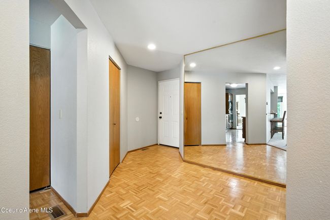 APT-4 - 204 E 1 St Ave, Condo with 2 bedrooms, 2 bathrooms and null parking in Post Falls ID | Image 4