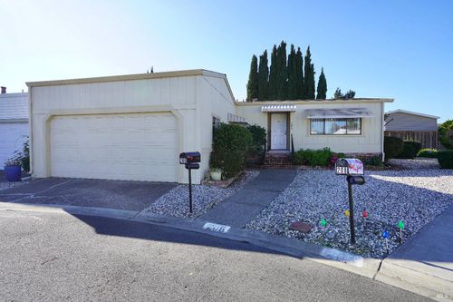 206 Shirley Ct, Napa, CA, 94558-1670 | Card Image