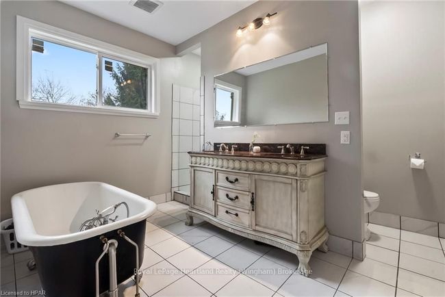 53 Robertson St, House other with 3 bedrooms, 1 bathrooms and 3 parking in Harriston ON | Image 16
