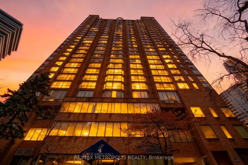 317-1033 Bay St, Toronto, ON, M5S3A5 | Card Image