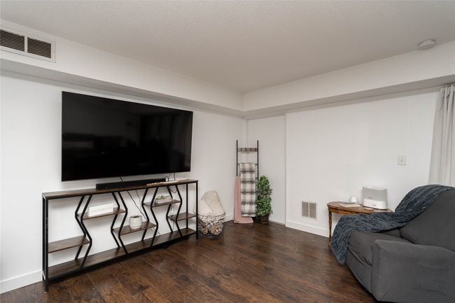 APT-220 - 4902 University Ave, Condo with 2 bedrooms, 2 bathrooms and null parking in Des Moines IA | Image 9