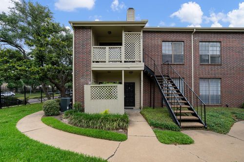 87-8055 Cambridge St, Houston, TX, 77054-3033 | Card Image