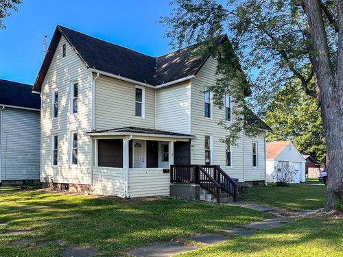 324 N Henry St, Crestline, OH, 44827-1631 | Card Image