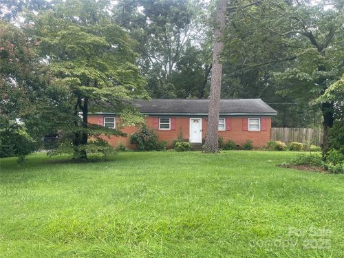5516 Beverly Dr, Indian Trail, NC, 28079-8534 | Card Image