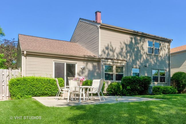 1251 Devonshire Rd, Home with 3 bedrooms, 3 bathrooms and null parking in Buffalo Grove IL | Image 15