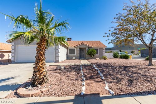 500 Grape Dr, Henderson, NV, 89015-1732 | Card Image
