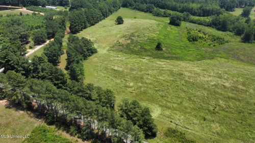 1 Country Ln, Philadelphia, MS, 39350 | Card Image