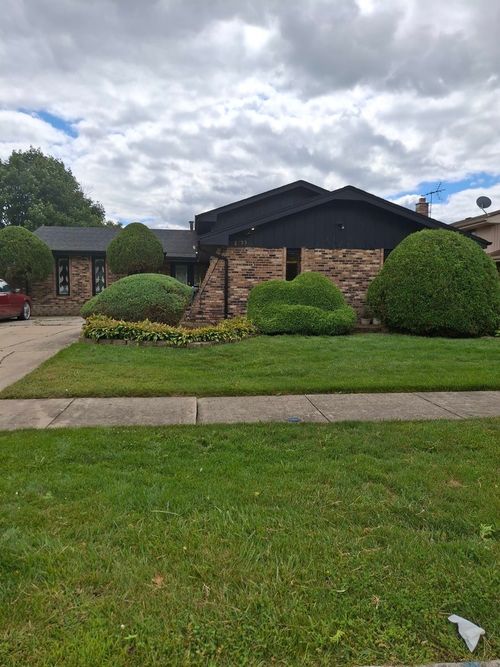 2733 Lake Park Dr, Lynwood, IL, 60411-1426 | Card Image