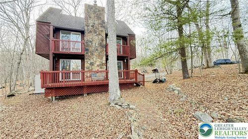 5933 Decker Rd, Bushkill, PA, 18324-7937 | Card Image