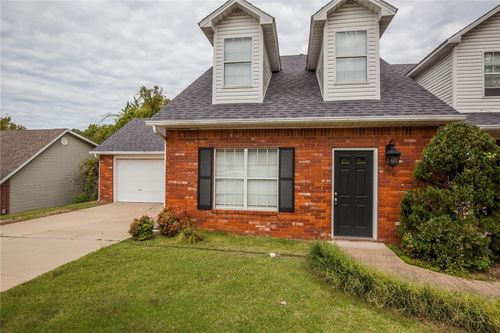 2196 E Cinnamon Way, Fayetteville, AR, 72703-4536 | Card Image