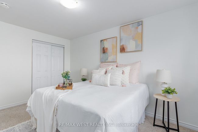 480 Sedan Cres, House attached with 4 bedrooms, 2 bathrooms and 3 parking in Oshawa ON | Image 11