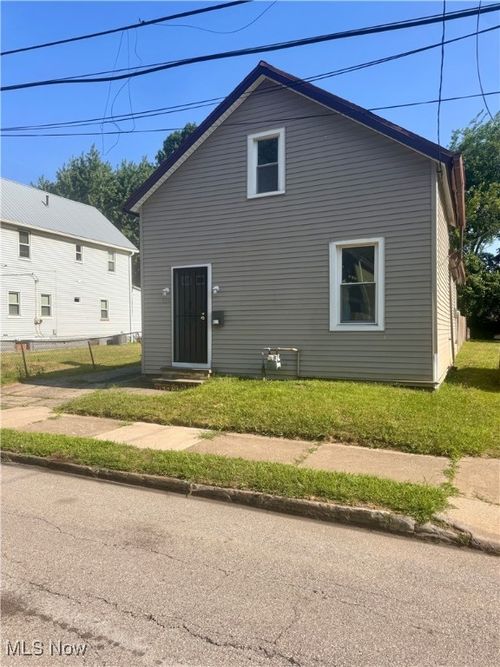 5008 Mcbride Ave, Cleveland, OH, 44127-1546 | Card Image