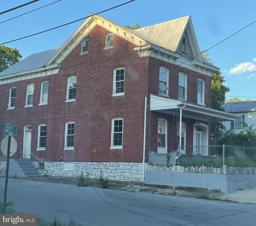 249-247 E Liberty St, MARTINSBURG, WV, 25404-4559 | Card Image