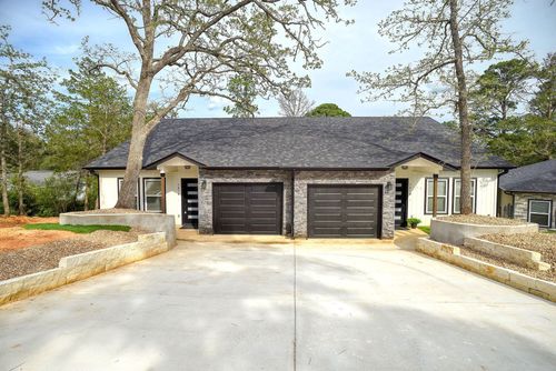 121 S Kanaio Drive, Bastrop, TX, 78602 | Card Image
