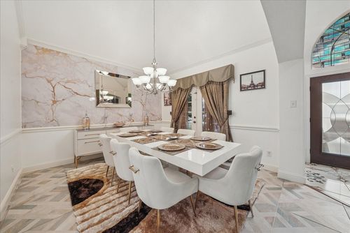 547 Breton Dr, Grand Prairie, TX, 75052-2525 | Card Image