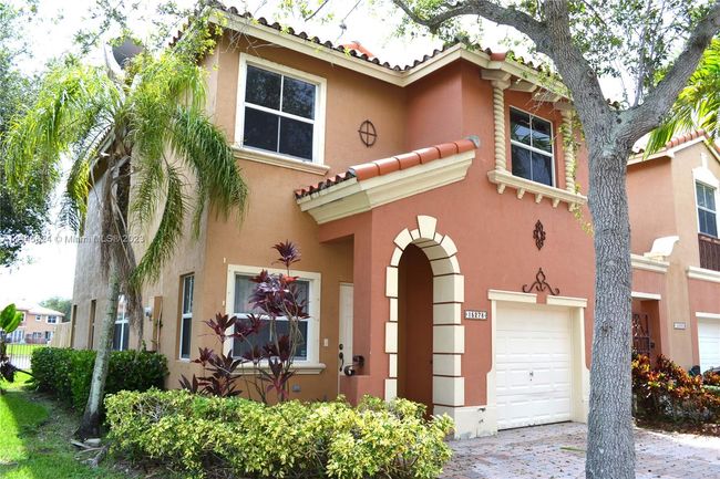 0 - 15278 Sw 30th Ter, Townhouse with 3 bedrooms, 2 bathrooms and null parking in Miami FL | Image 2