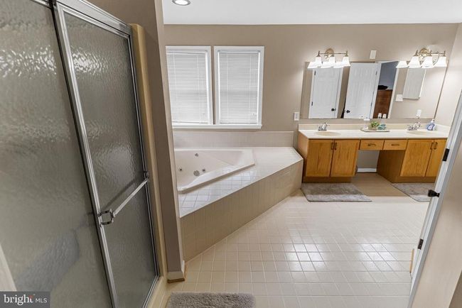 78 Irish Ln, House other with 5 bedrooms, 4 bathrooms and null parking in Martinsburg WV | Image 29