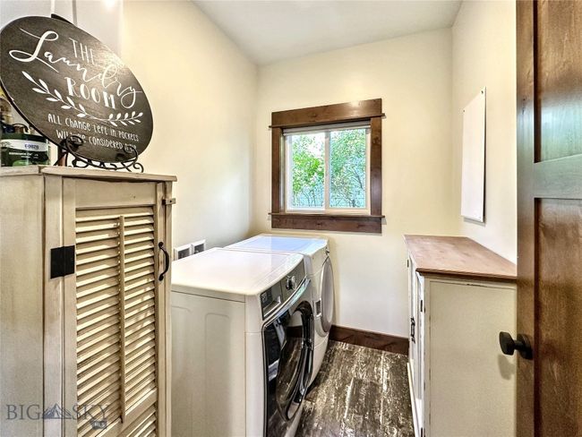 Laundry Room | Image 24