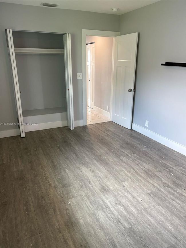 6807 Nw 75 Th St, House other with 2 bedrooms, 1 bathrooms and null parking in Tamarac FL | Image 16