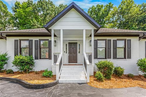245 Heathcliff Pl, Winston-Salem, NC, 27104-4443 | Card Image