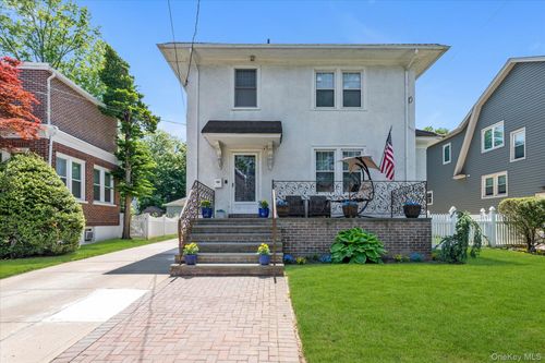 1051 Roselle Pl, Woodmere, NY, 11598-1116 | Card Image