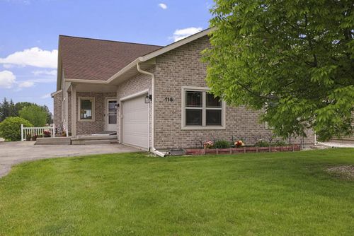 115 Community Drive, FALL RIVER, WI, 53932 | Card Image