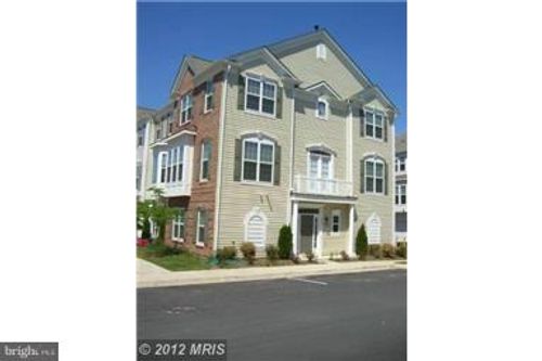 5019 Greenhouse Ter, CENTREVILLE, VA, 20120-5016 | Card Image