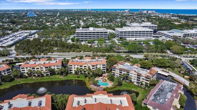 41 Uno Lago Dr, Condo with 2 bedrooms, 3 bathrooms and null parking in Juno Beach FL | Image 33