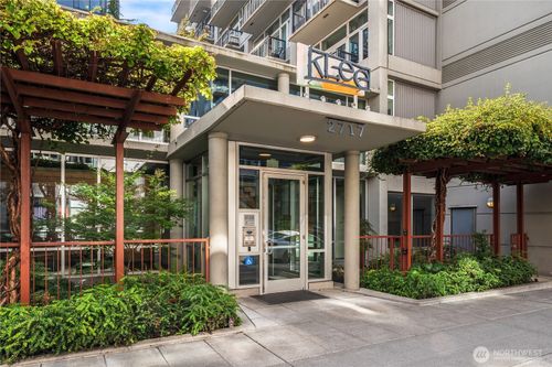8014-2717 Western Avenue, Seattle, WA, 98121 | Card Image