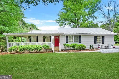 673 Burkhalter Rd Se, Silver Creek, GA, 30173-3050 | Card Image