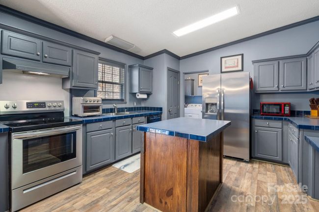 334 Fox Den Rd, House other with 3 bedrooms, 2 bathrooms and null parking in Mars Hill NC | Image 10