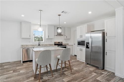 7 Birch Blvd, FORT MYERS, FL, 33908-3058 | Card Image