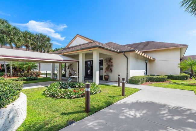 204 - 10092 Cedar Point 204 Boulevard, Condo with 2 bedrooms, 2 bathrooms and null parking in Boynton Beach FL | Image 77