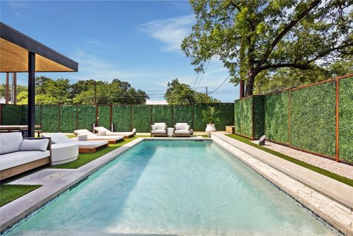 1304 Comal St, Austin, TX, 78702-1110 | Card Image