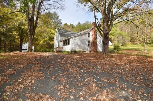 319 Main St, Hampden, MA, 01036-9681 | Card Image