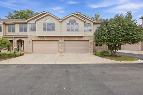 691 E Nerge Rd, Roselle, IL, 60172-4820 | Card Image