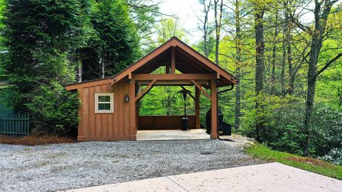 60 Bartram Trail Ln, Scaly Mountain, NC, 28775-6616 | Card Image