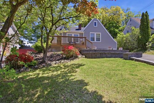14 Espy Rd, Caldwell, NJ, 07006-4811 | Card Image