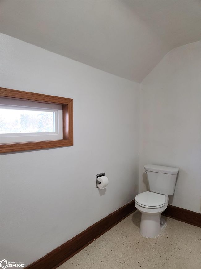1128 Prince St, House other with 5 bedrooms, 4 bathrooms and null parking in Grinnell IA | Image 35