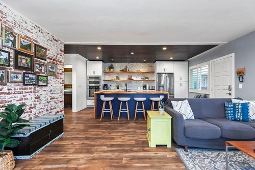 unit-e3-4848 Bermuda Ave, San Diego, CA, 92107-3886 | Card Image