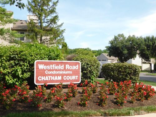 66 Chatham Ct, East Windsor, NJ, 08520-2640 | Card Image