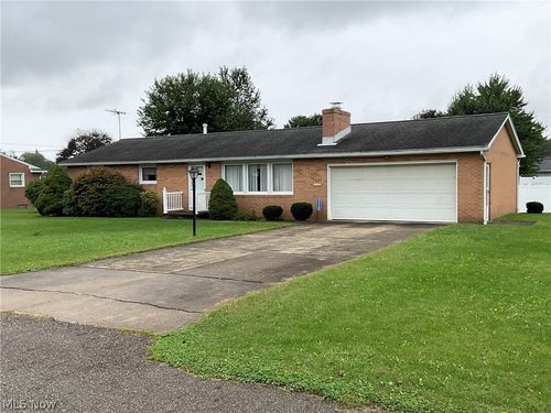 4520 10th Street Nw, Canton, OH, 44708 | Card Image