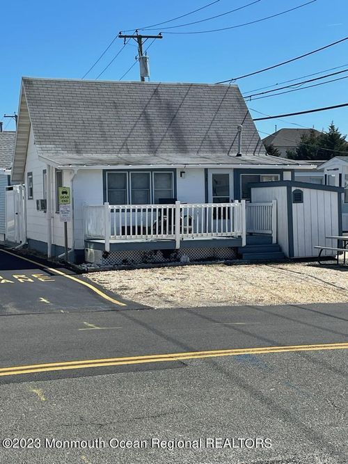 38 Shore Villa Road, South Seaside Park, NJ, 08752 | Card Image