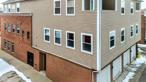 23091 E Main St, Armada, MI, 48005-4706 | Card Image