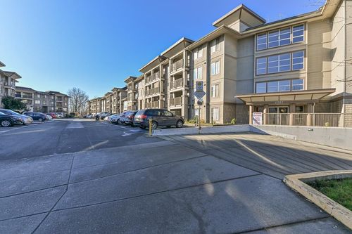 215-45567 Yale Rd, Chilliwack, BC, V2P0B2 | Card Image